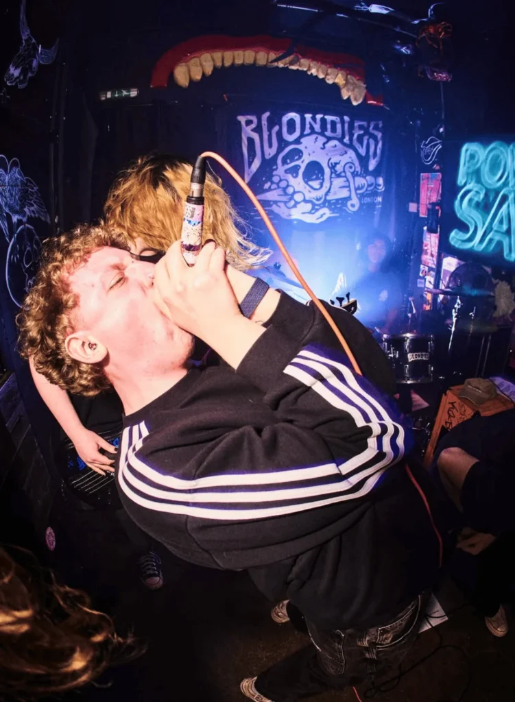 BLONDIES BAR HACKNEY